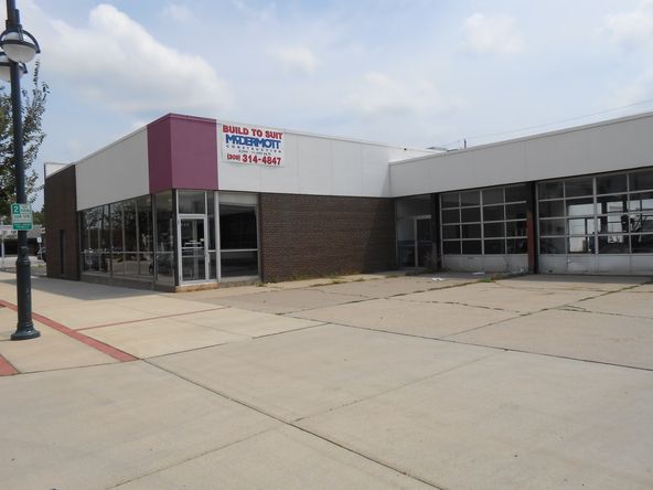 1810 5th Ave, Moline, IL 61265